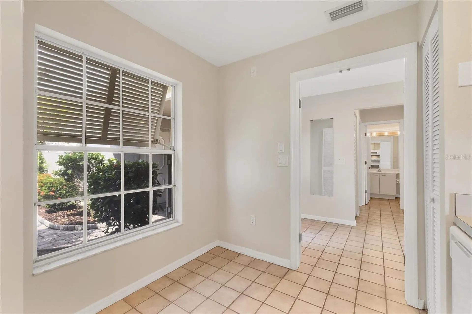 3244 Ringwood Meadow Sarasota FL 34235