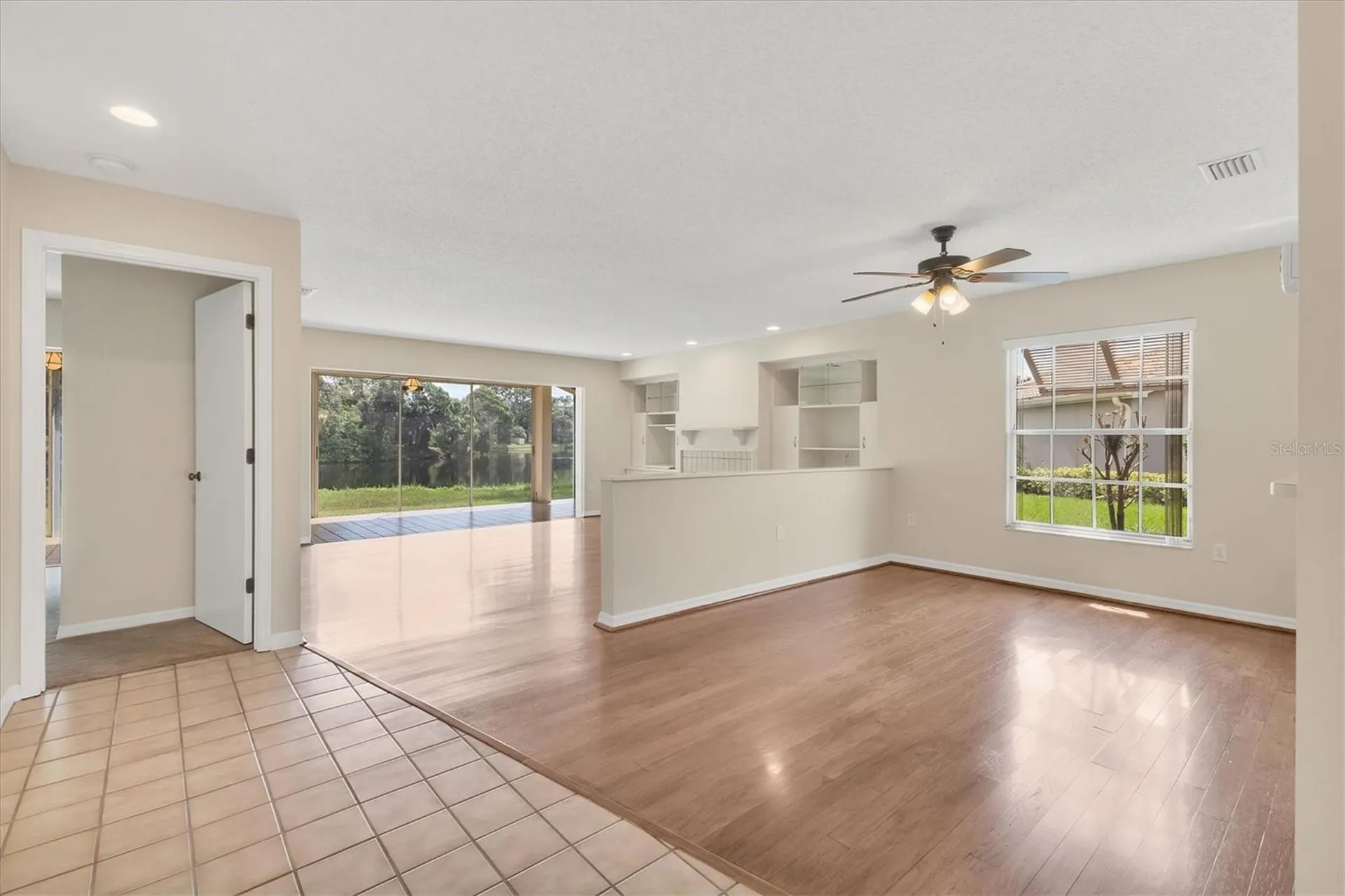 3244 Ringwood Meadow Sarasota FL 34235