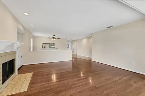 3244 Ringwood Meadow Sarasota FL 34235