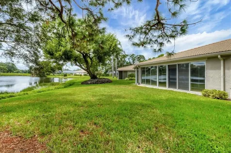 3244 Ringwood Meadow Sarasota FL 34235
