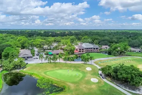 3244 Ringwood Meadow Sarasota FL 34235