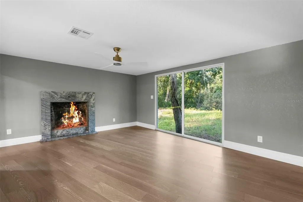 5200 Cyril Drive Dade City FL 33523