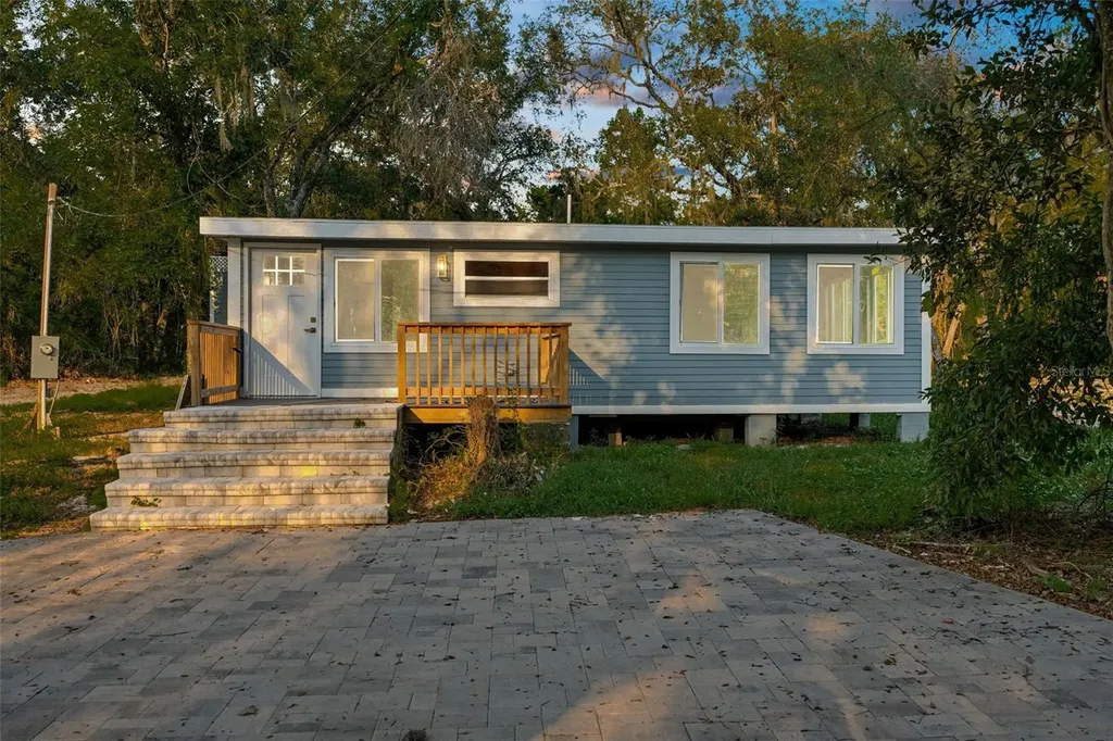 5200 Cyril Drive Dade City FL 33523