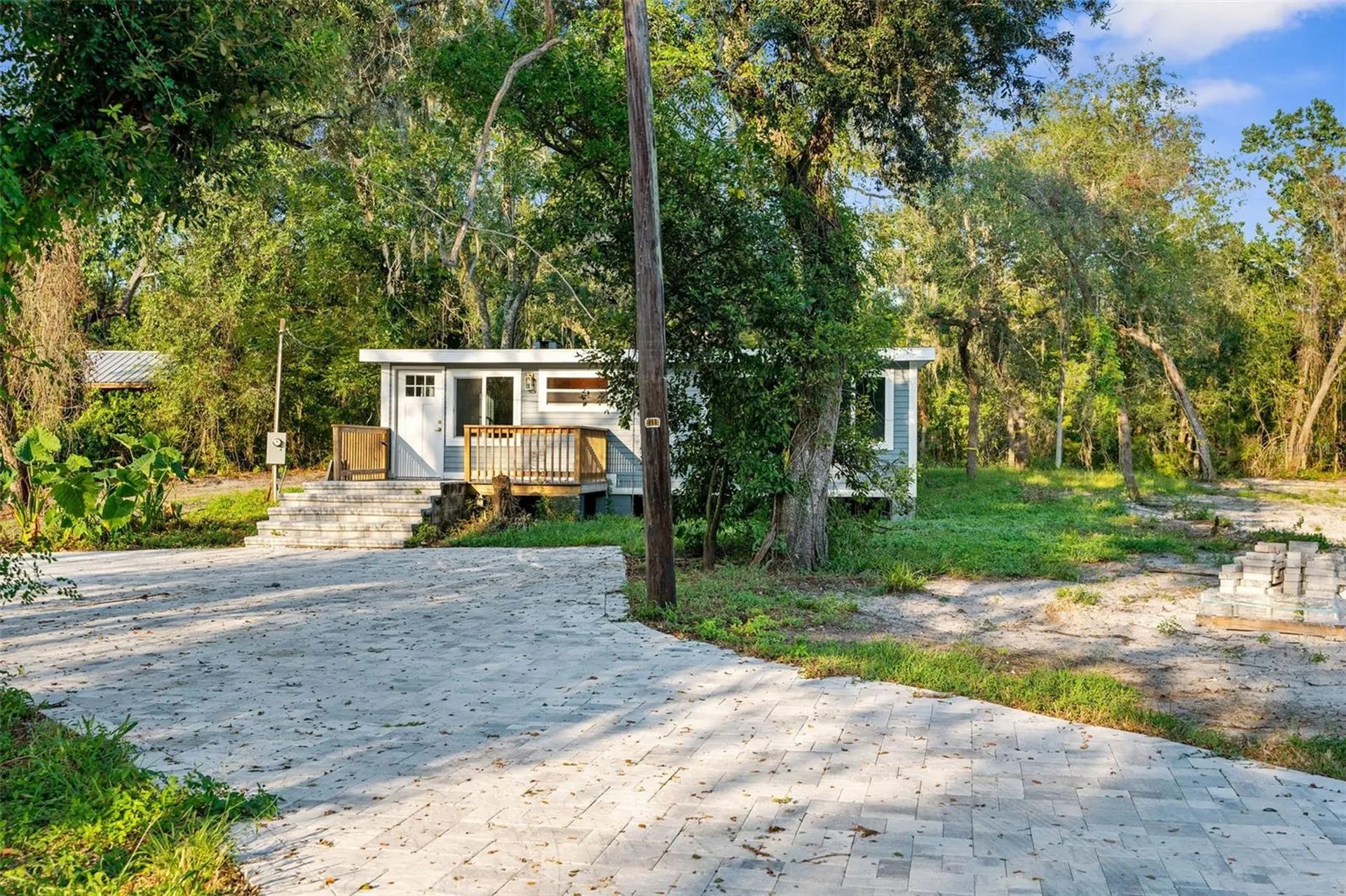 5200 Cyril Drive Dade City FL 33523