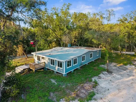 5200 Cyril Drive Dade City FL 33523
