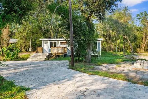 5200 Cyril Drive Dade City FL 33523