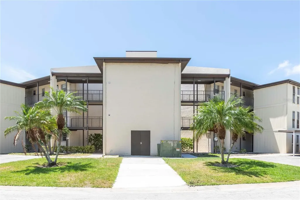 5245 Amulet Drive New Port Richey FL 34652