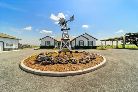 13750 SE 54th Street Morriston FL 32668