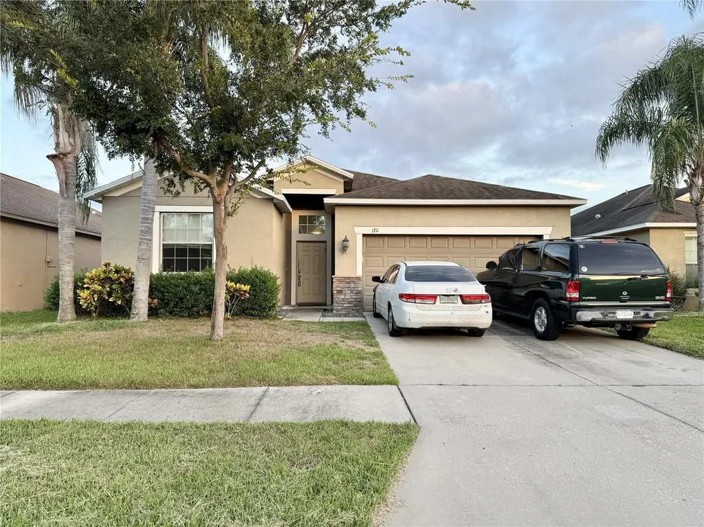 1711 Palm Warbler Lane Ruskin FL 33570