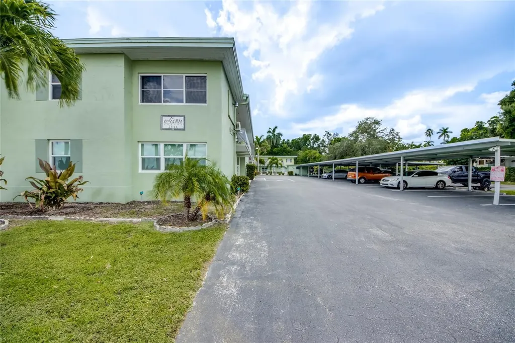 2544 1st Street Fort Myers FL 33901