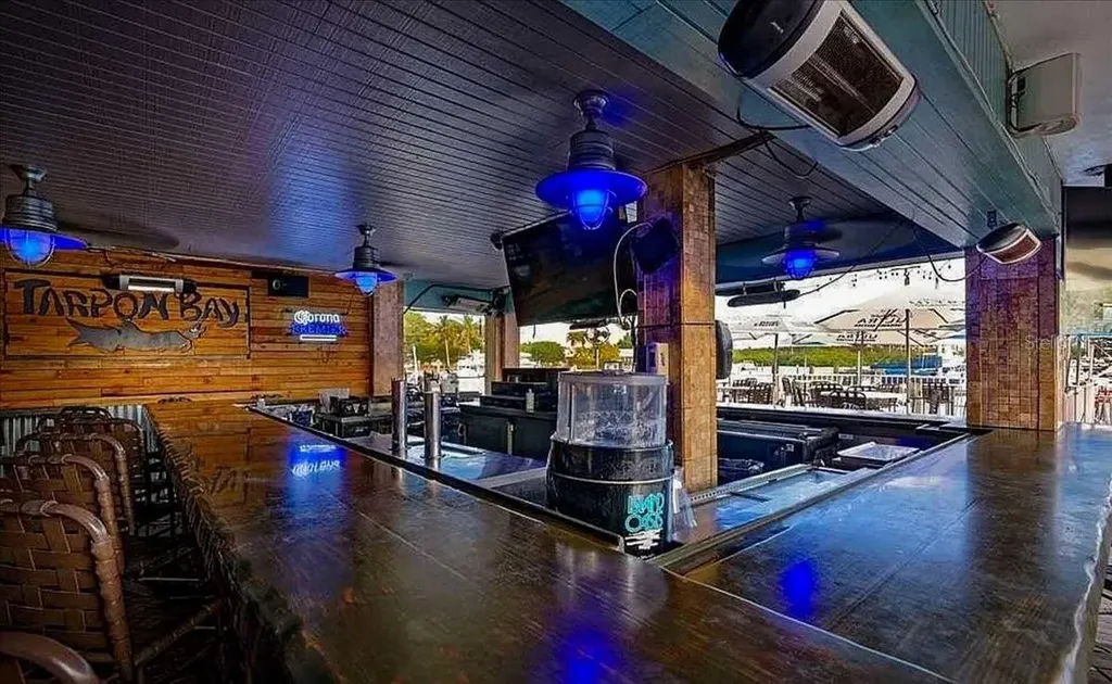 7150 N Tamiami Trail Sarasota FL 34243