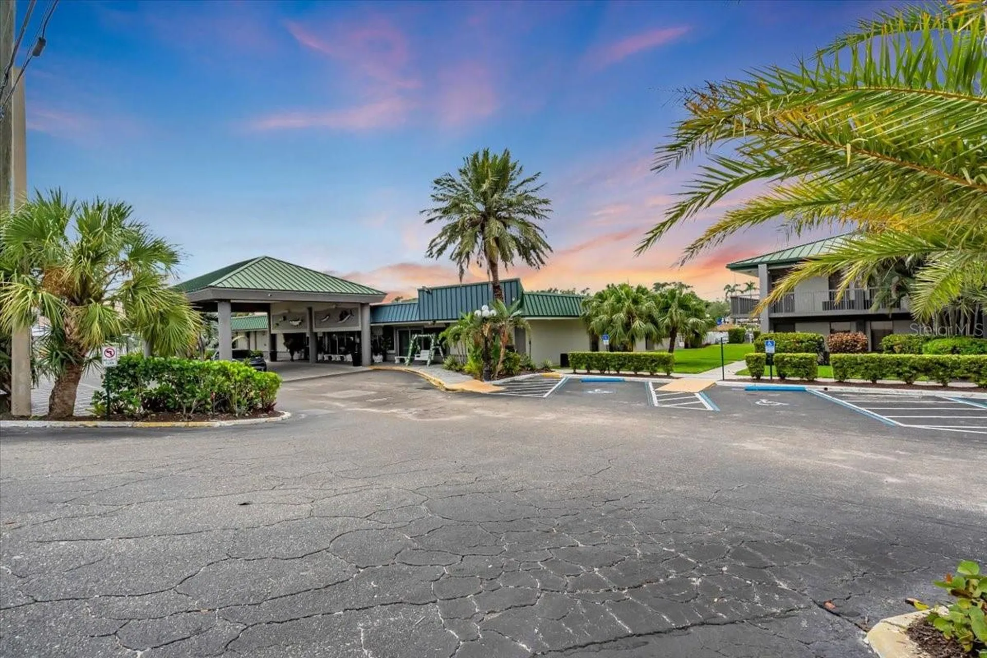 7150 N Tamiami Trail Sarasota FL 34243