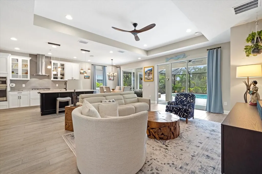 16750 Savory Mist Circle Bradenton FL 34211