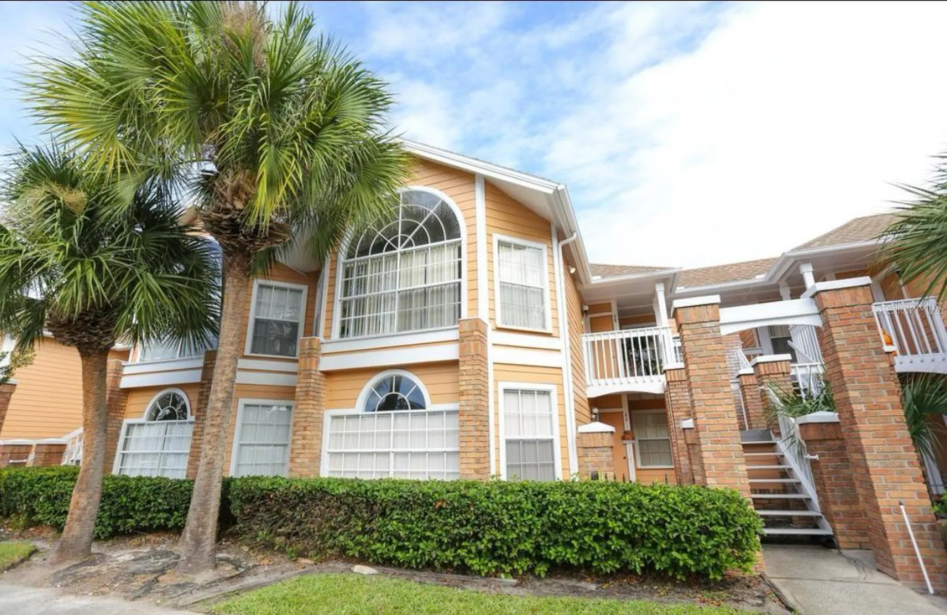 2492 Sweetwater Club Circle Kissimmee FL 34746