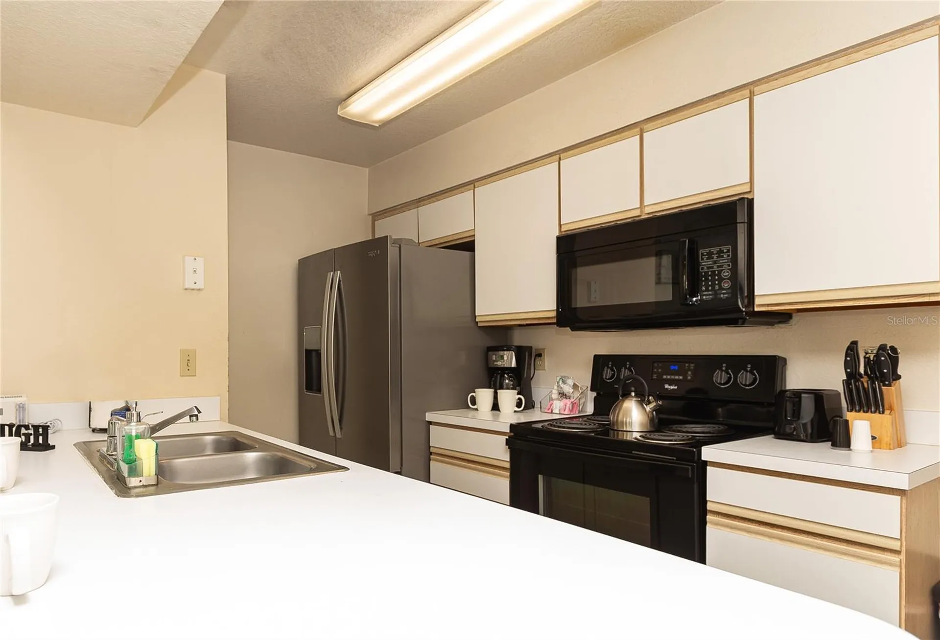 2492 Sweetwater Club Circle Kissimmee FL 34746