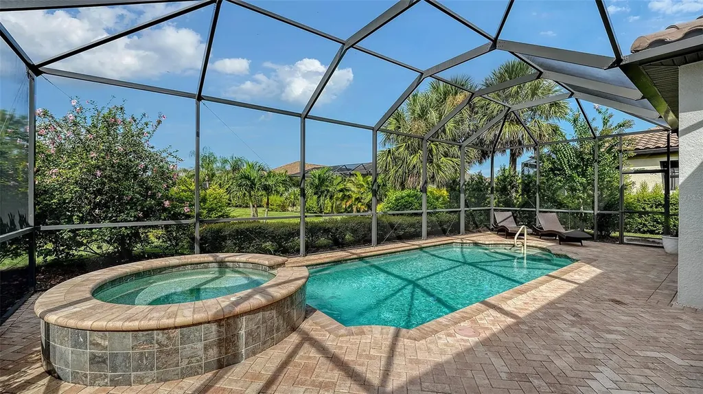16612 Collingtree Crossing Lakewood Ranch FL 34202
