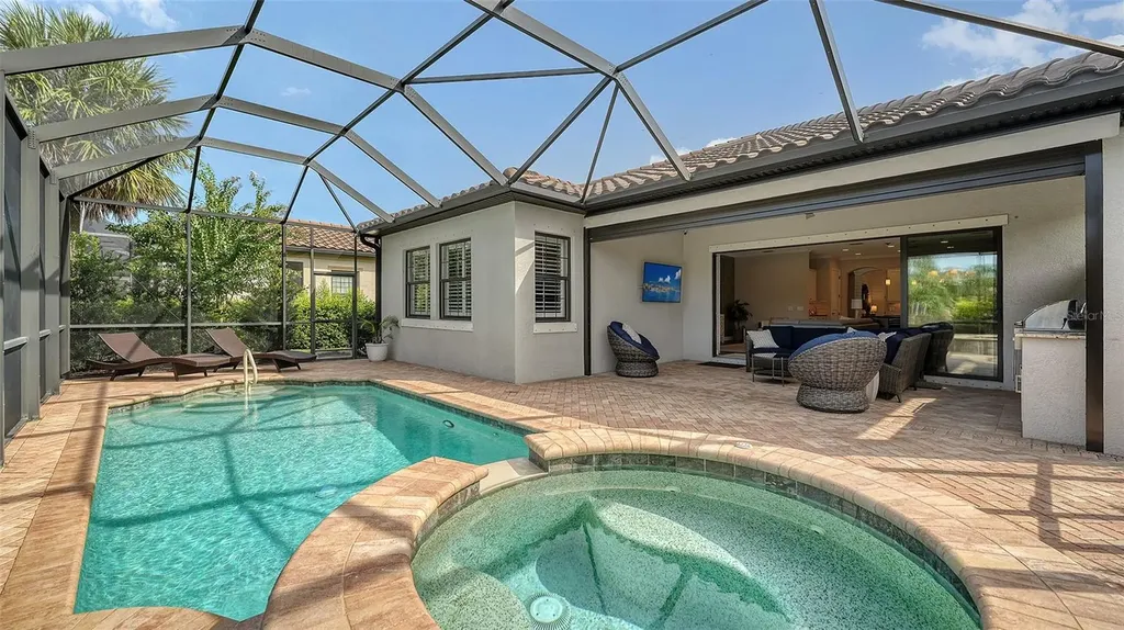 16612 Collingtree Crossing Lakewood Ranch FL 34202