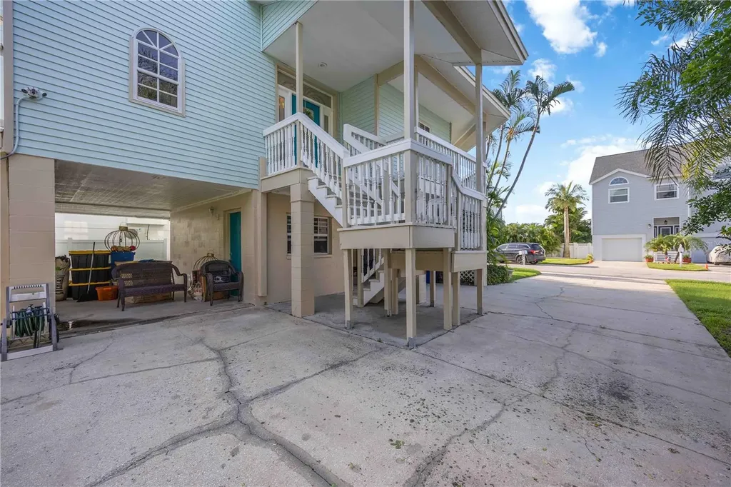 13951 Harbor View Drive Seminole FL 33776
