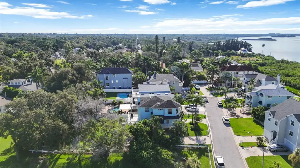 13951 Harbor View Drive Seminole FL 33776