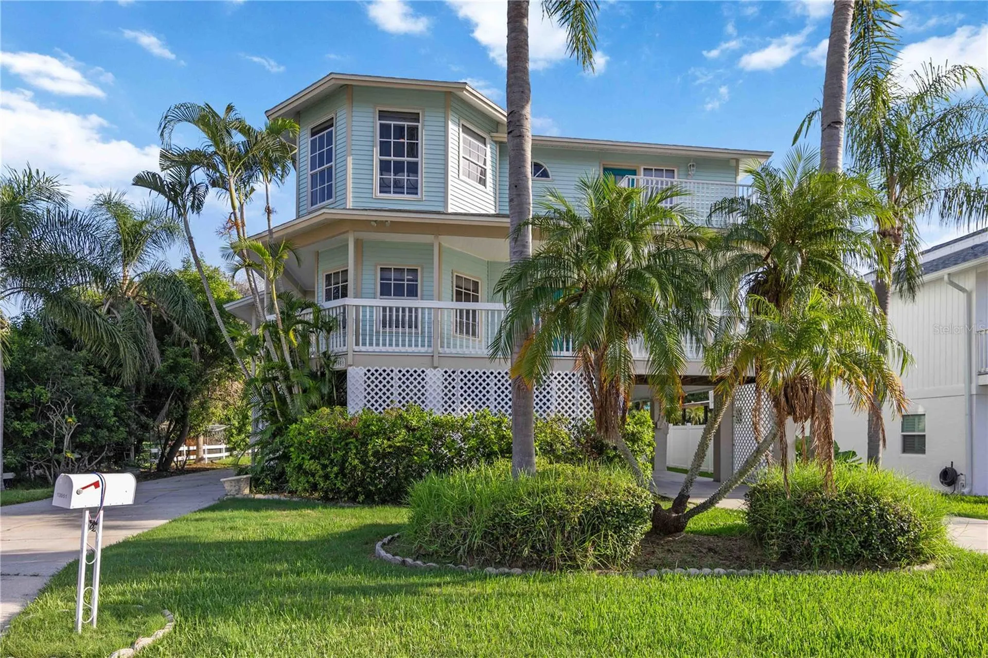 13951 Harbor View Drive Seminole FL 33776