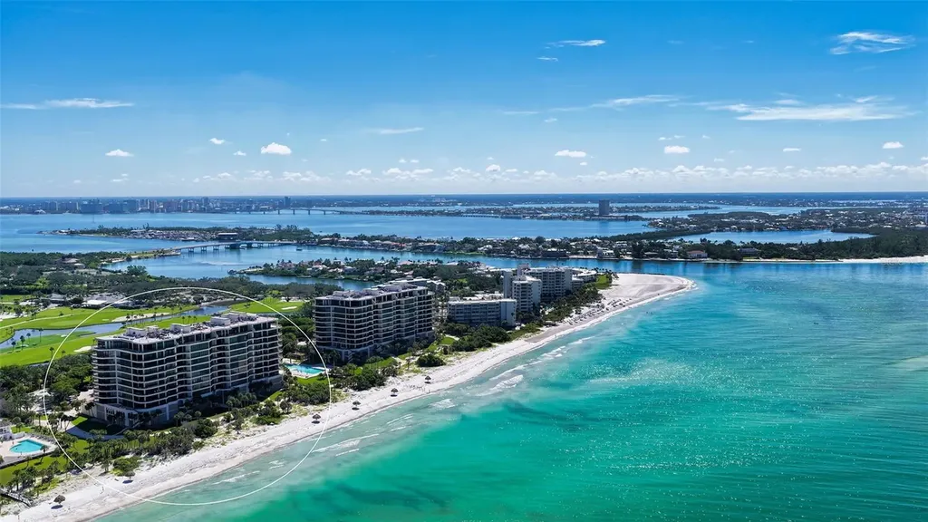 435 L Ambiance Drive Longboat Key FL 34228