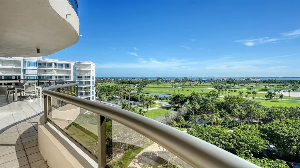 435 L Ambiance Drive Longboat Key FL 34228