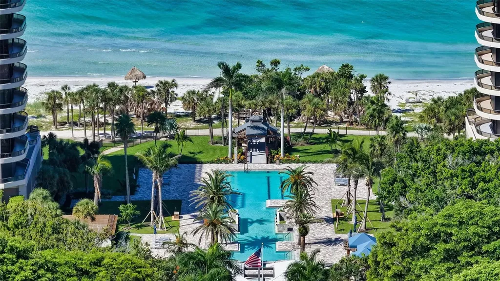 435 L Ambiance Drive Longboat Key FL 34228