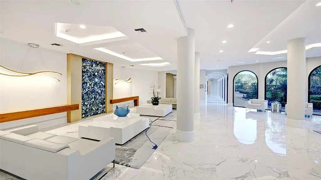 435 L Ambiance Drive Longboat Key FL 34228