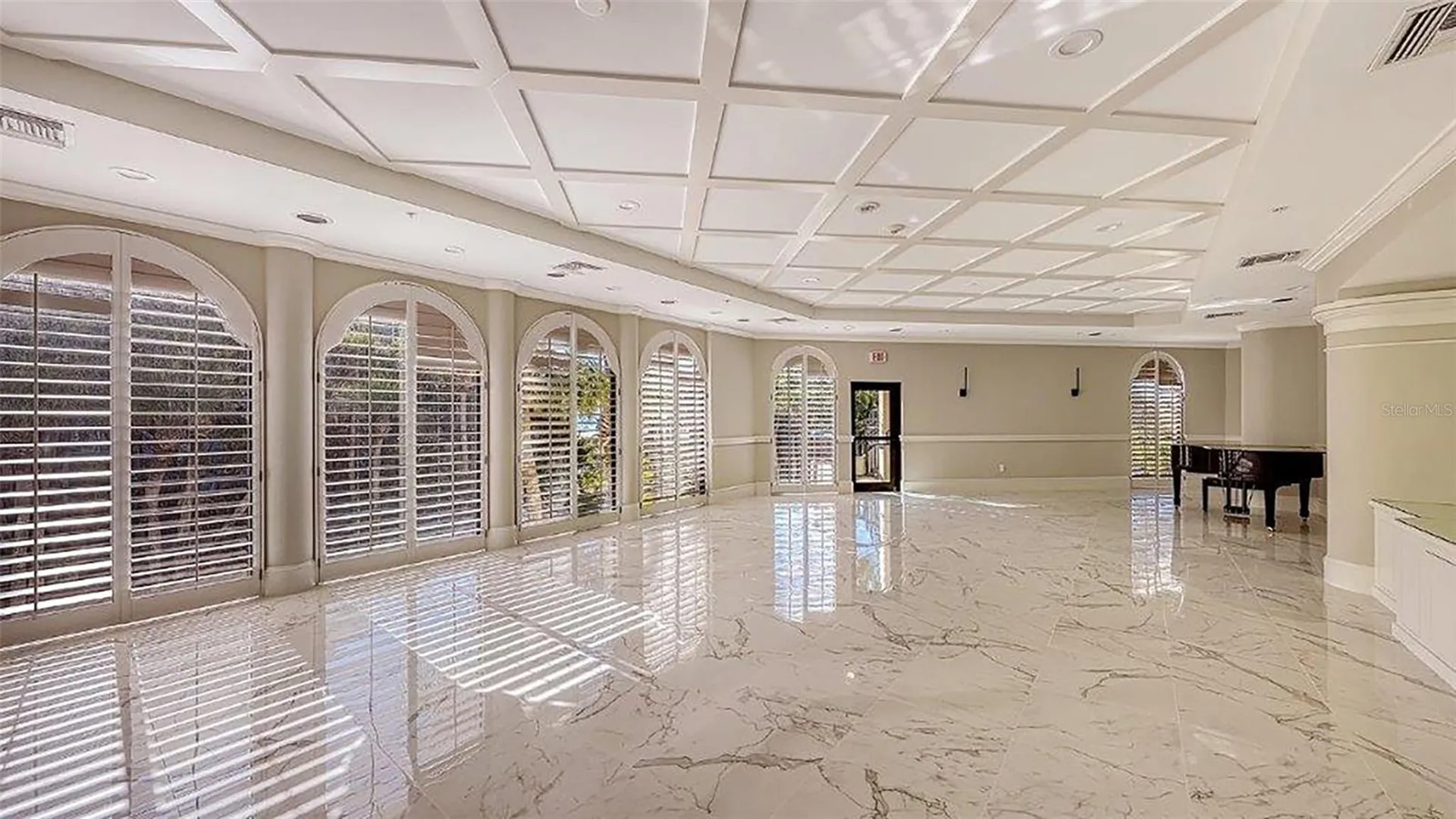 435 L Ambiance Drive Longboat Key FL 34228