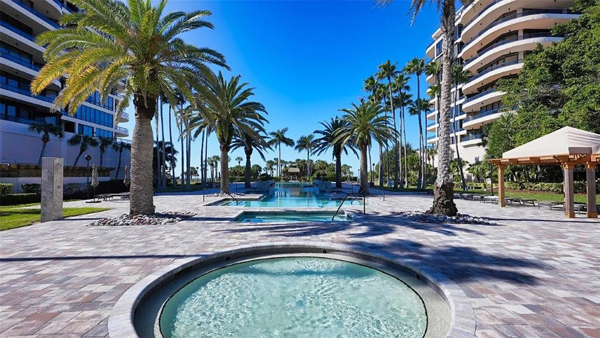 435 L Ambiance Drive Longboat Key FL 34228