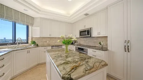 435 L Ambiance Drive Longboat Key FL 34228