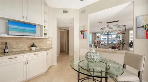 435 L Ambiance Drive Longboat Key FL 34228