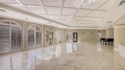 435 L Ambiance Drive Longboat Key FL 34228