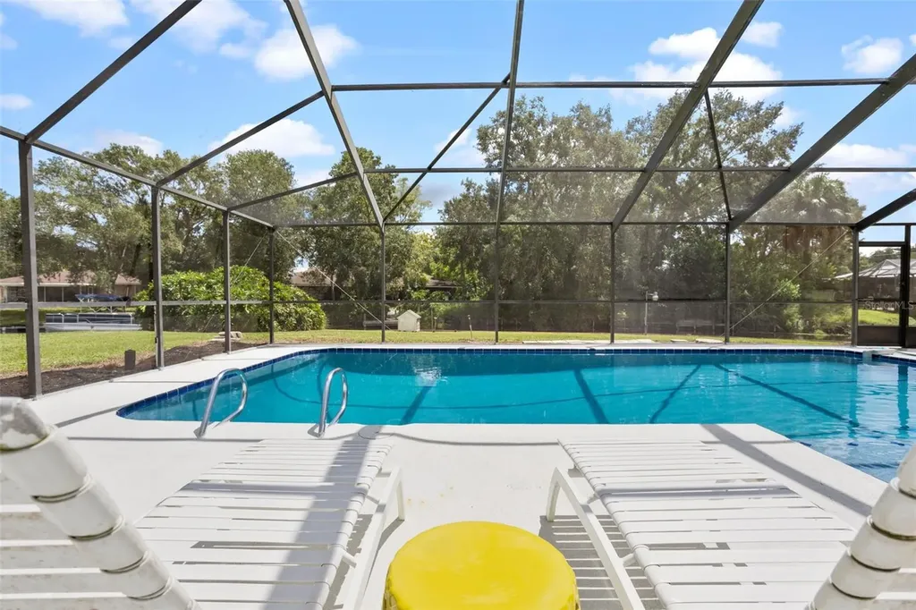 2742 Pine Acres Drive Lake Wales FL 33898