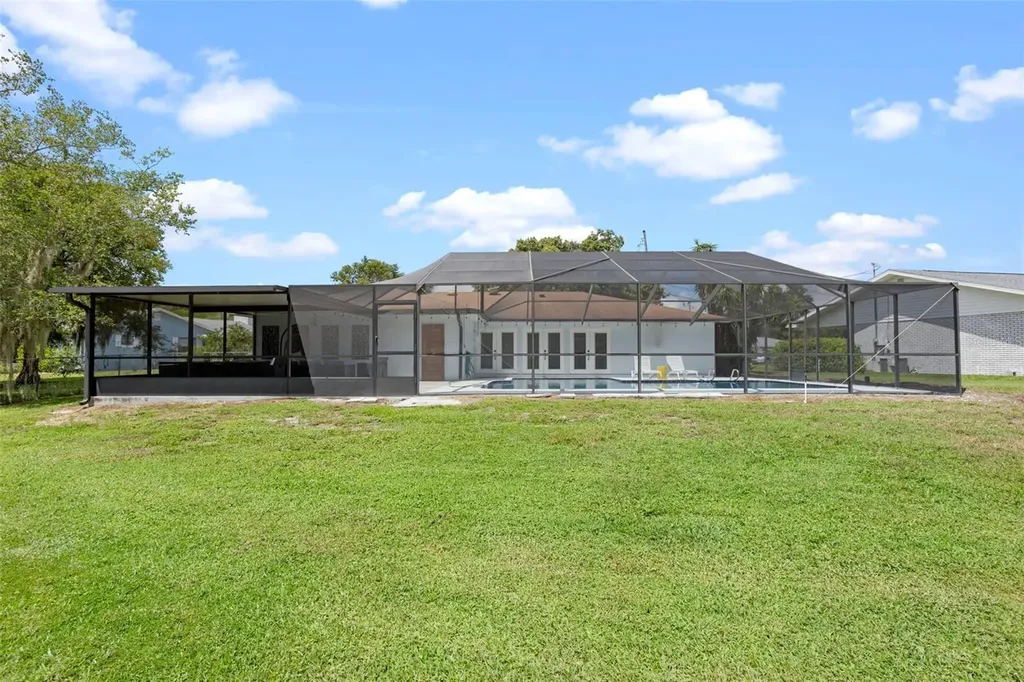 2742 Pine Acres Drive Lake Wales FL 33898