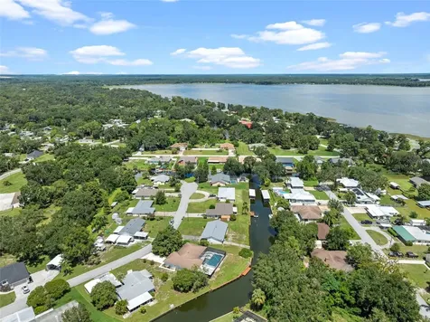 2742 Pine Acres Drive Lake Wales FL 33898