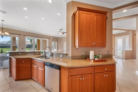 2564 Laurel Glen Drive Lakeland FL 33803