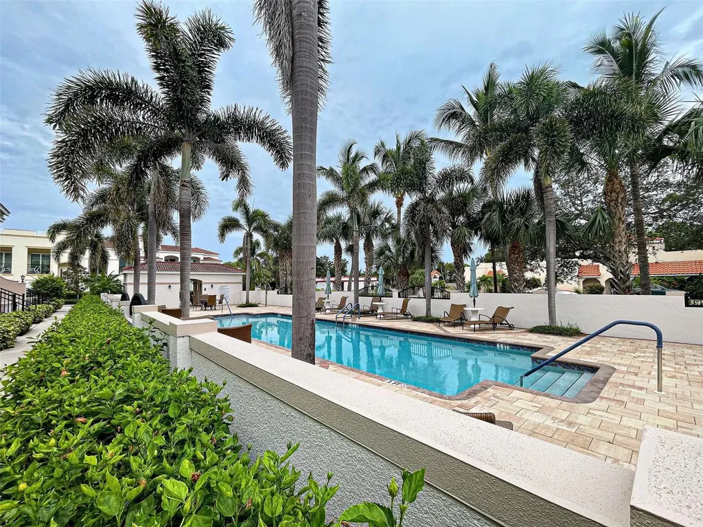 445 Nokomis Avenue S Venice FL 34285