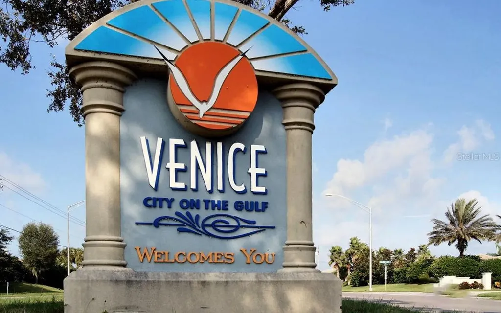 445 Nokomis Avenue S Venice FL 34285