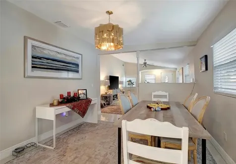 8413 N Hamner Avenue Tampa FL 33604