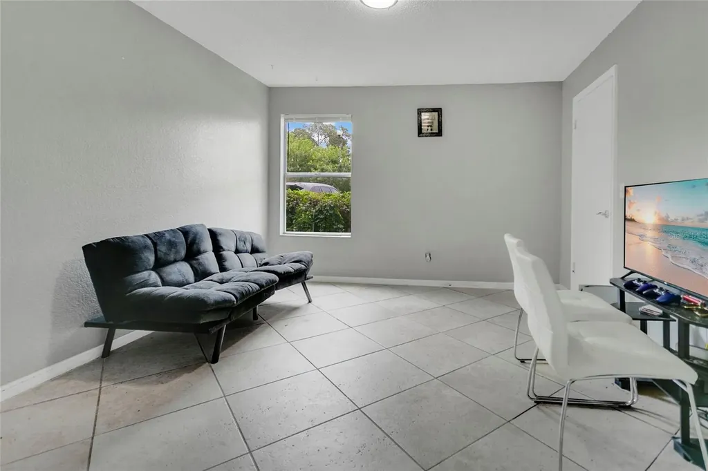 5148 Conroy Road Orlando FL 32811