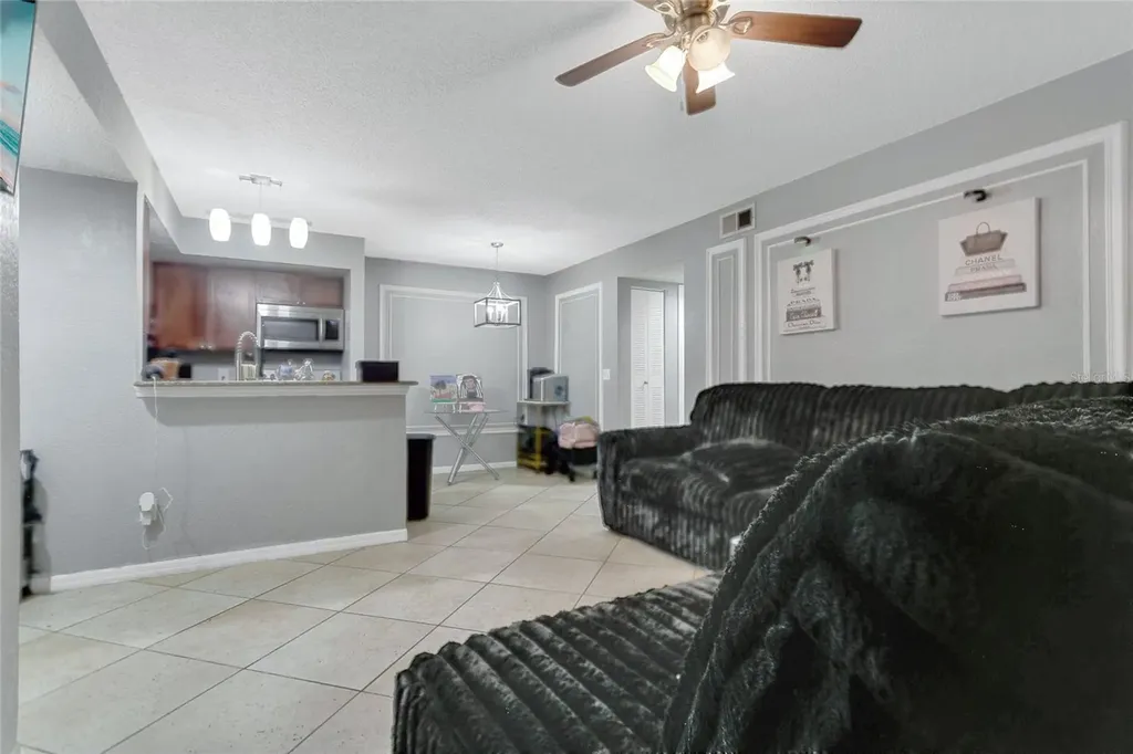 5148 Conroy Road Orlando FL 32811