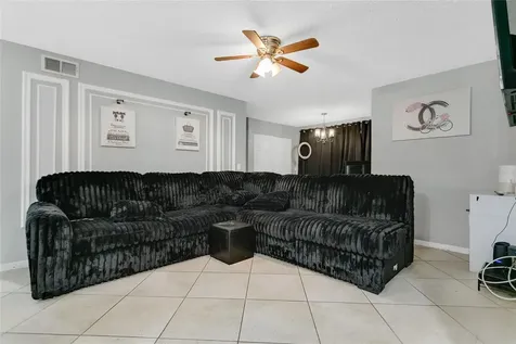 5148 Conroy Road Orlando FL 32811