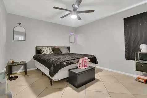 5148 Conroy Road Orlando FL 32811