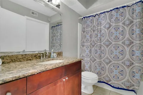 5148 Conroy Road Orlando FL 32811