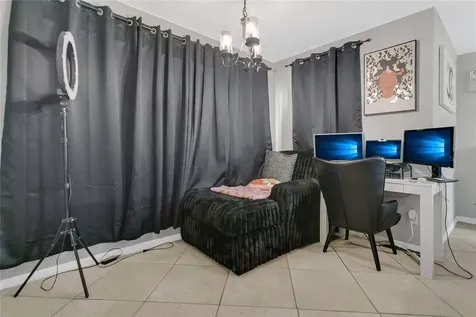 5148 Conroy Road Orlando FL 32811
