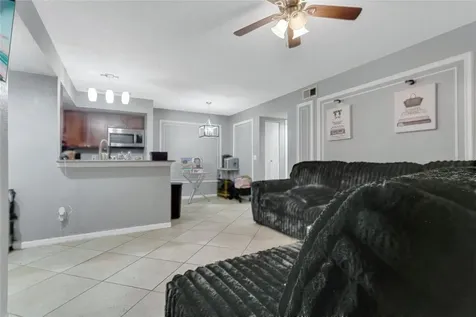 5148 Conroy Road Orlando FL 32811