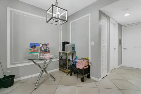 5148 Conroy Road Orlando FL 32811