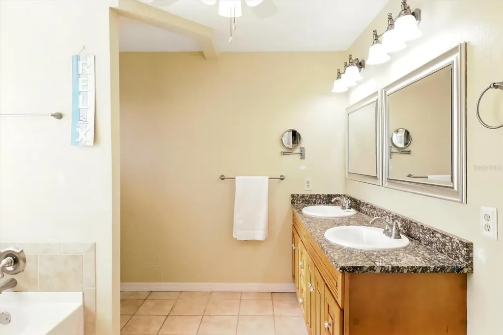 10299 N War Horse Point Crystal River FL 34428
