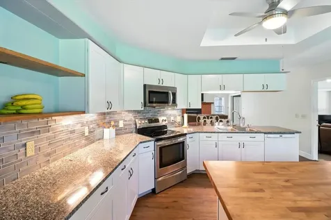 10299 N War Horse Point Crystal River FL 34428